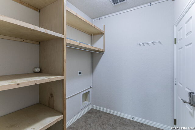 Image 17 of 33 For 1715 Viljandi Moon