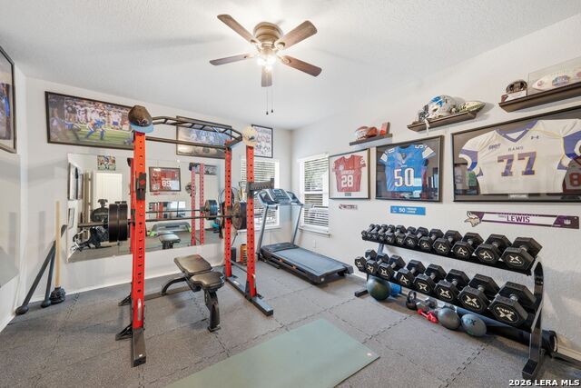 Image 14 of 33 For 10618 Clover Cyn