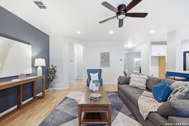 Image 7 of 33 For 10618 Clover Cyn