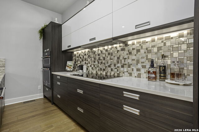 Image 21 of 35 For 326 Clay  102