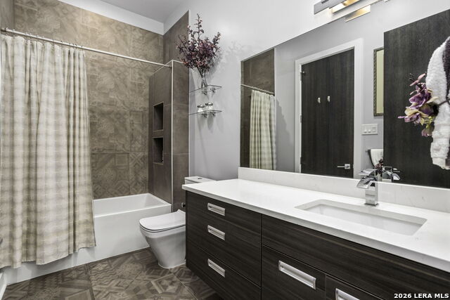 Image 29 of 35 For 326 Clay  102