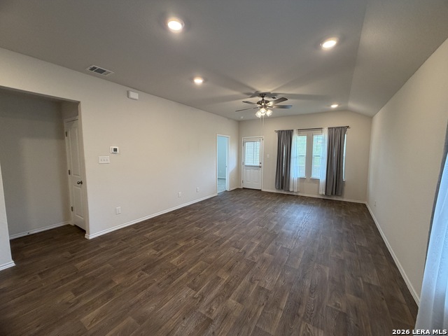 Image 8 of 16 For 4042 Bay Leaf Loop