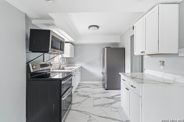 Image 8 of 23 For 512 Byrd Blvd W