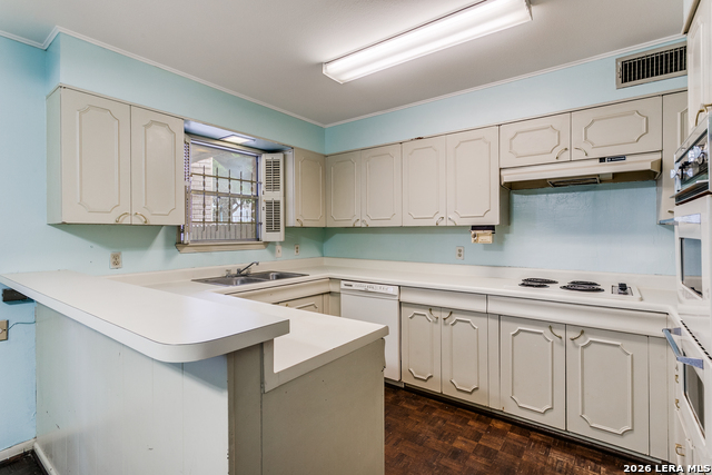 Image 11 of 25 For 102 Ruelle  106 C