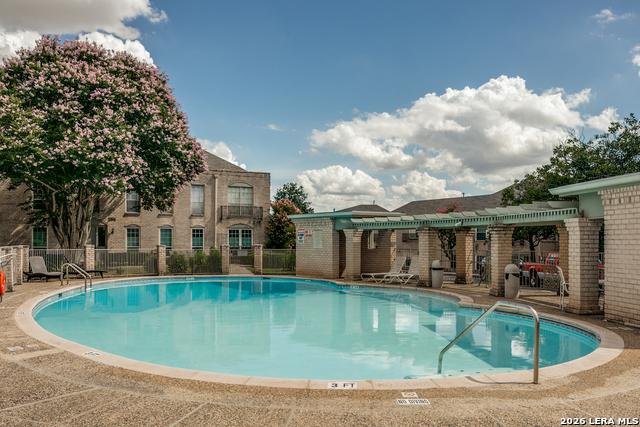 Image 21 of 25 For 102 Ruelle  106 C