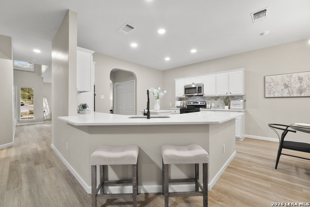 Image 18 of 52 For 12323 Stable Pond Dr