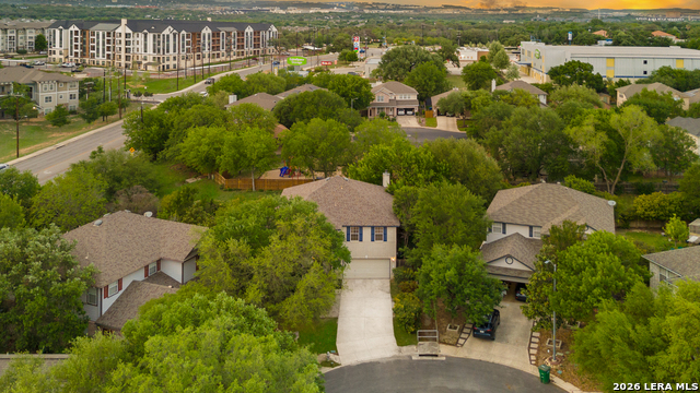 Image 40 of 52 For 12323 Stable Pond Dr