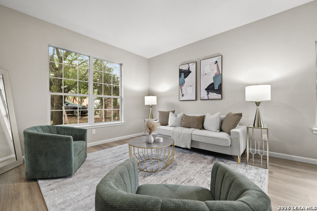 Image 5 of 52 For 12323 Stable Pond Dr