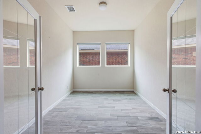 Image 10 of 47 For 2031 Hardee Pass