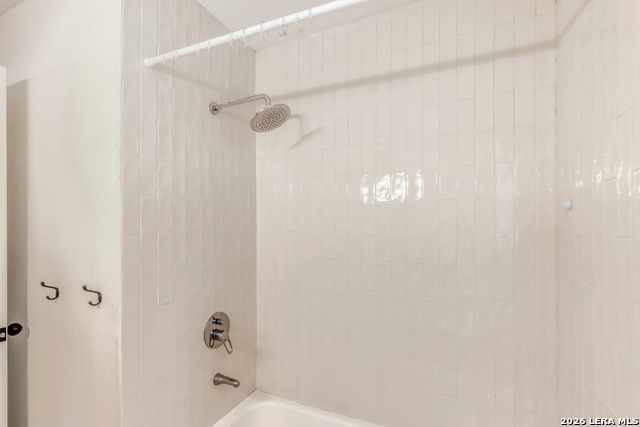 Image 13 of 22 For 222 Dawnview Ln