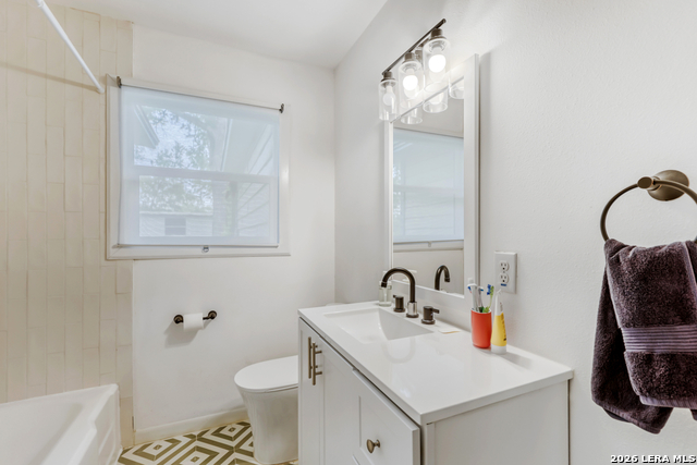 Image 14 of 22 For 222 Dawnview Ln