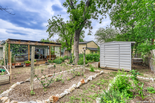 Image 19 of 22 For 222 Dawnview Ln