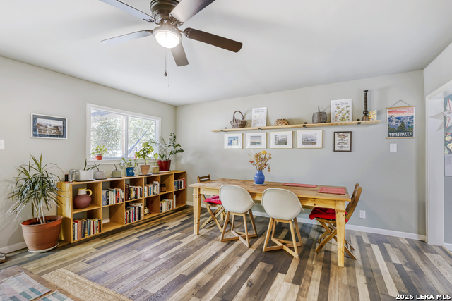 Image 5 of 22 For 222 Dawnview Ln