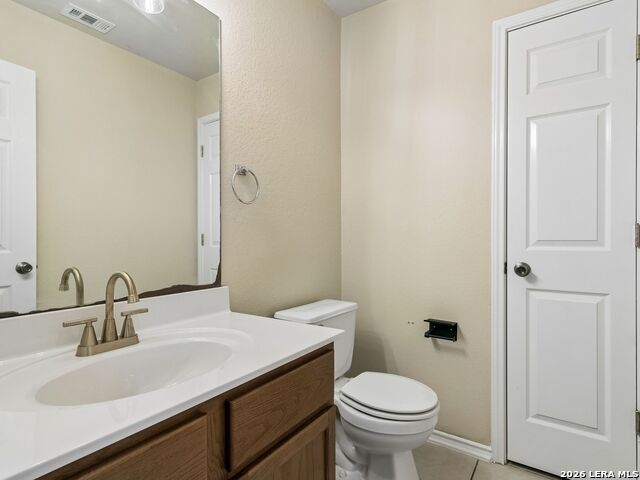 Listing photo id 13 for 235 Roadrunner