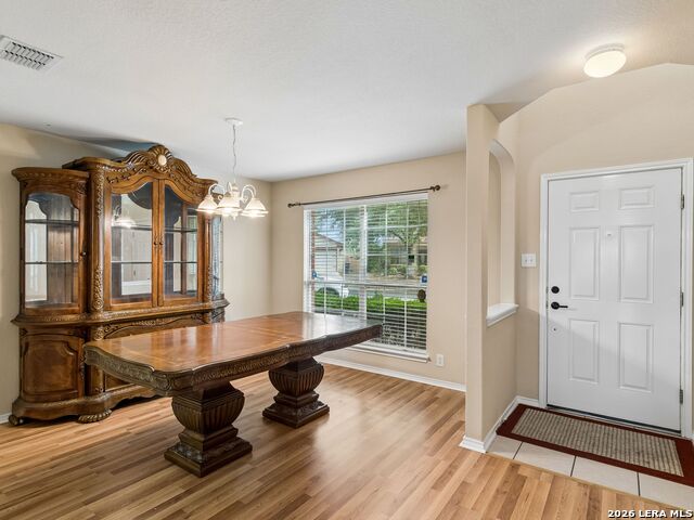 Listing photo id 2 for 235 Roadrunner