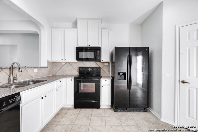 Image 10 of 25 For 6126 Plumbago Pl