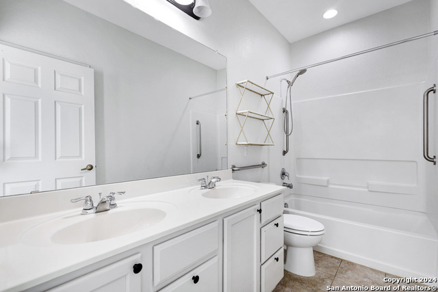 Image 18 of 25 For 6126 Plumbago Pl