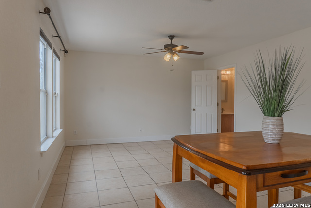 Image 10 of 44 For 518 Candy Dr