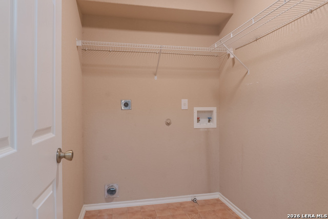 Image 26 of 44 For 518 Candy Dr