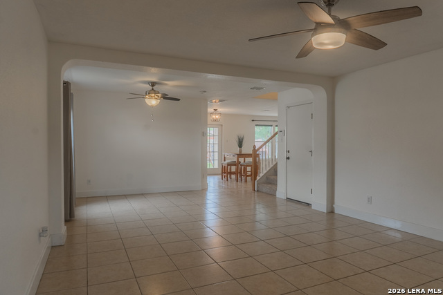 Image 43 of 44 For 518 Candy Dr