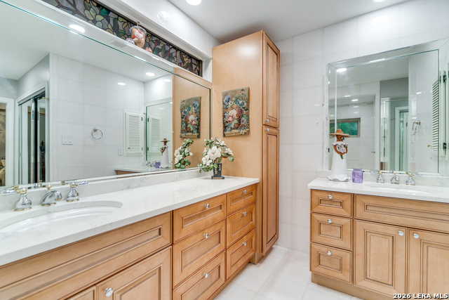 Listing photo id 14 for 13058 Hunters Cir N