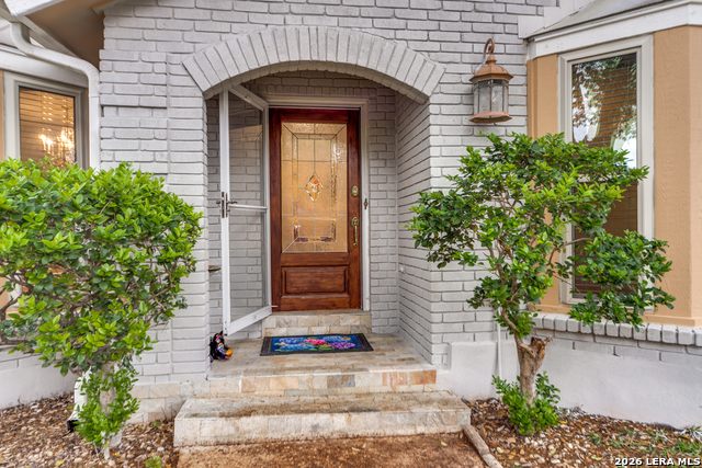 Listing photo id 0 for 13058 Hunters Cir N