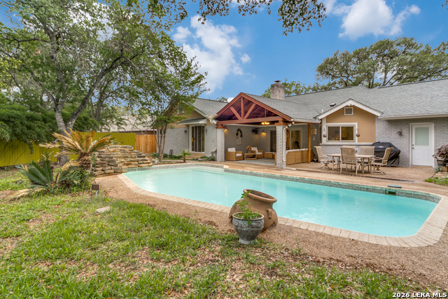 Listing photo id 25 for 13058 Hunters Cir N