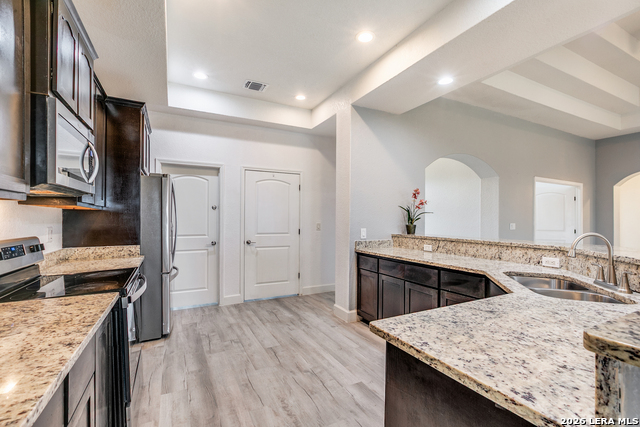 Image 15 of 36 For 470 Blue Quail