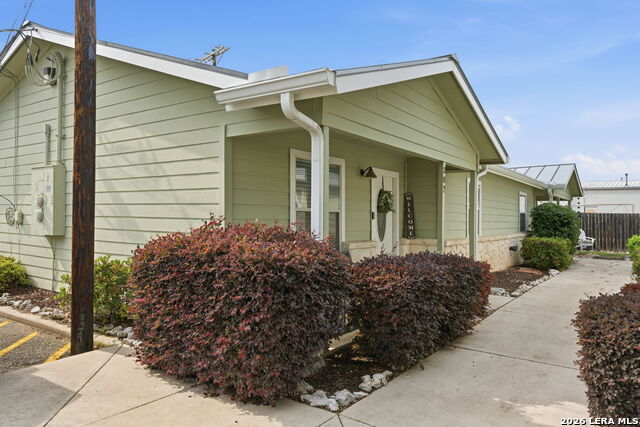 Image 2 of 17 For 121 Plant S 302