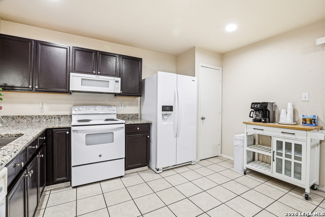 Image 10 of 38 For 7402 Branching Peak