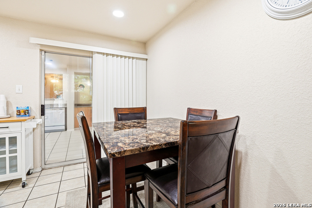 Image 14 of 38 For 7402 Branching Peak