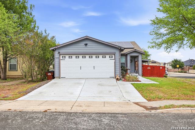 Image 2 of 38 For 7402 Branching Peak