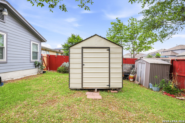 Image 30 of 38 For 7402 Branching Peak