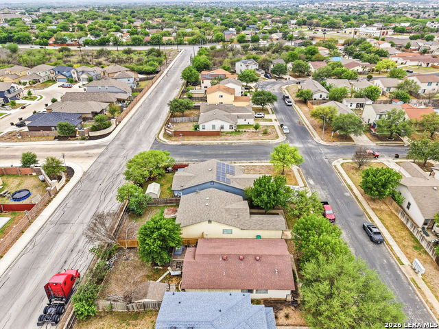 Image 33 of 38 For 7402 Branching Peak