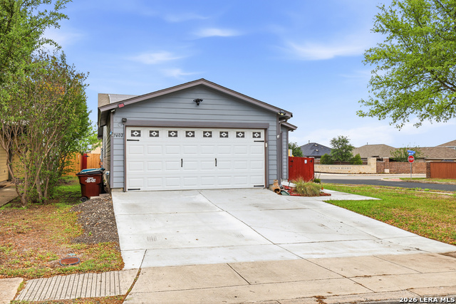 Image 4 of 38 For 7402 Branching Peak