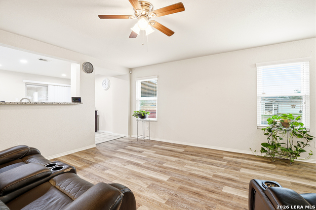 Image 9 of 38 For 7402 Branching Peak