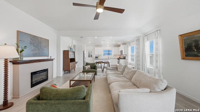 Image 11 of 35 For 1949 Redstart