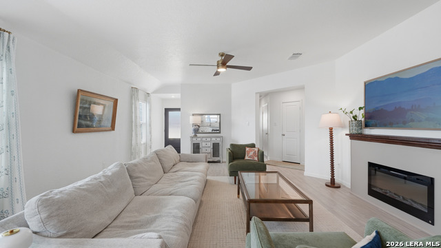 Image 8 of 35 For 1949 Redstart