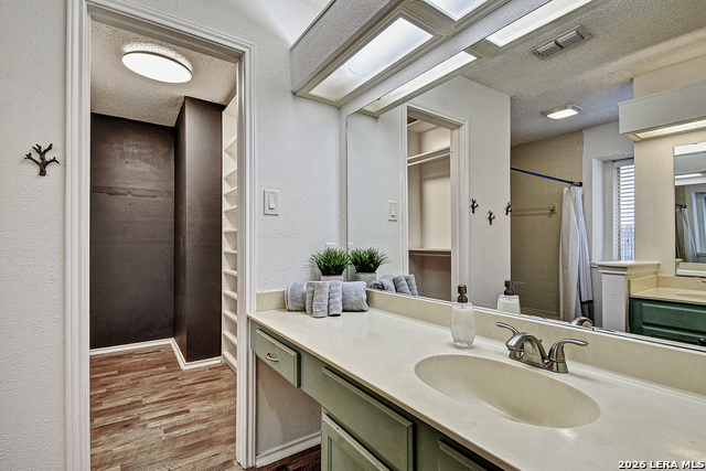 Image 13 of 29 For 6911 Quail Lk