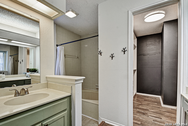 Image 14 of 29 For 6911 Quail Lk