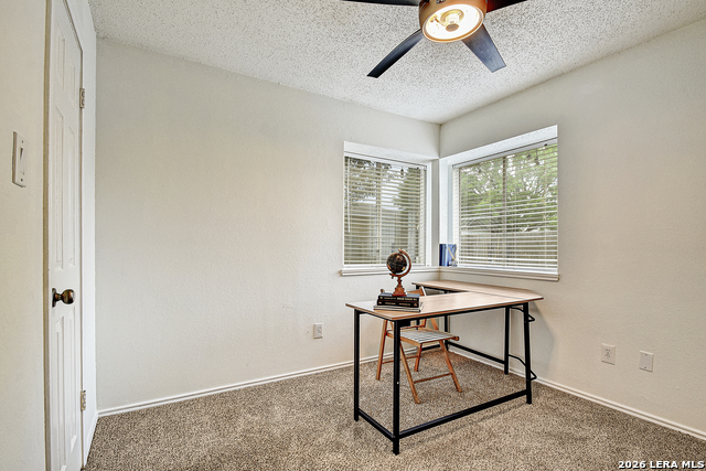 Image 18 of 29 For 6911 Quail Lk