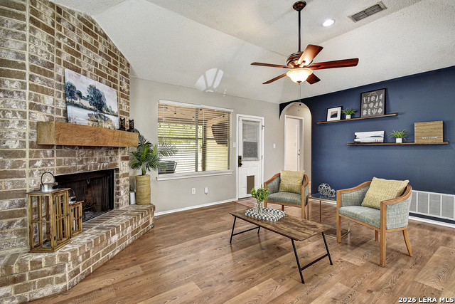 Image 2 of 29 For 6911 Quail Lk