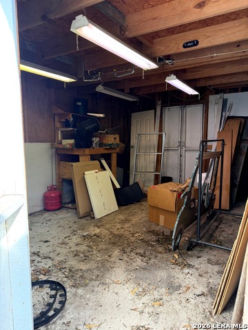 Image 25 of 29 For 6911 Quail Lk