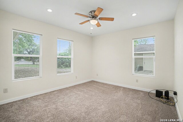 Image 23 of 38 For 205 Balcones Heights Rd