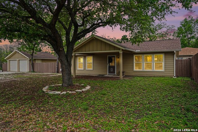 Image 3 of 38 For 205 Balcones Heights Rd