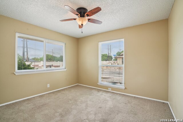 Image 13 of 33 For 5800 Royal Club