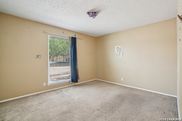 Image 16 of 33 For 5800 Royal Club