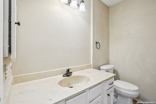 Image 19 of 33 For 5800 Royal Club