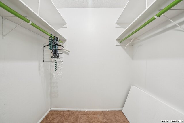 Image 26 of 33 For 5800 Royal Club