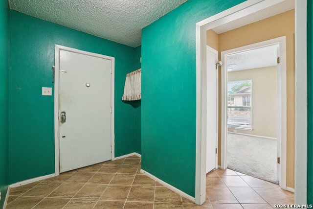 Image 9 of 33 For 5800 Royal Club